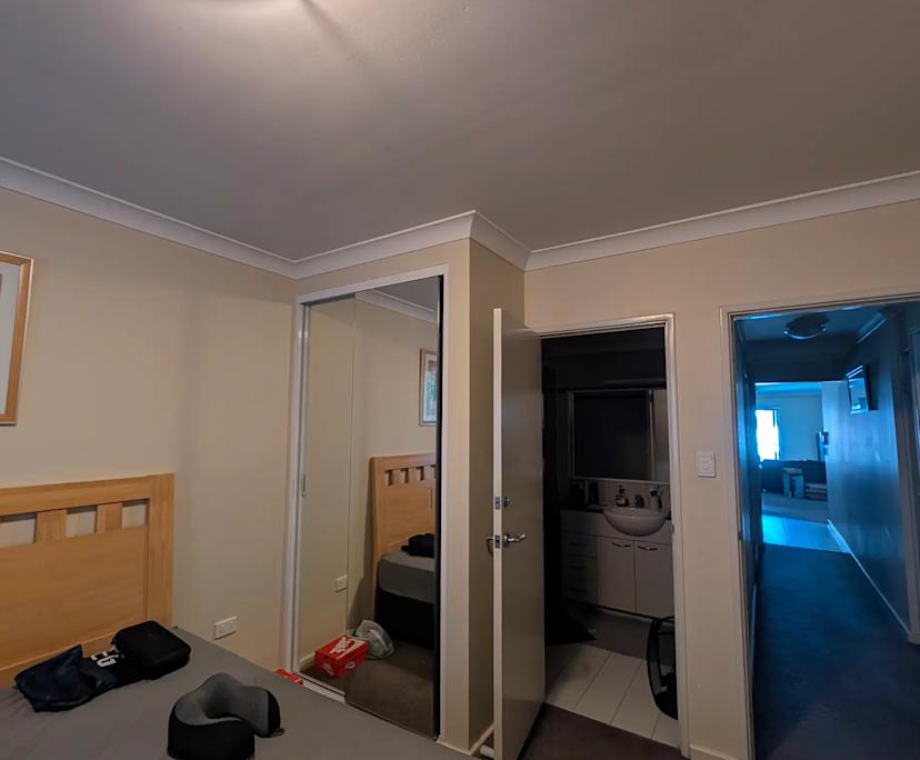 Furnished room with ensuite in a flatshare