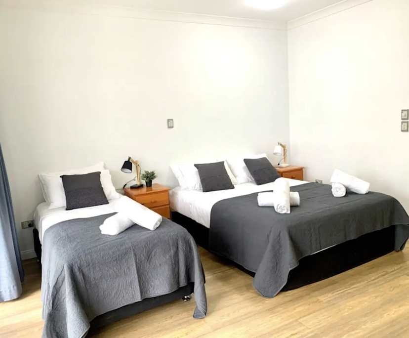 Furnished room with ensuite in a flatshare