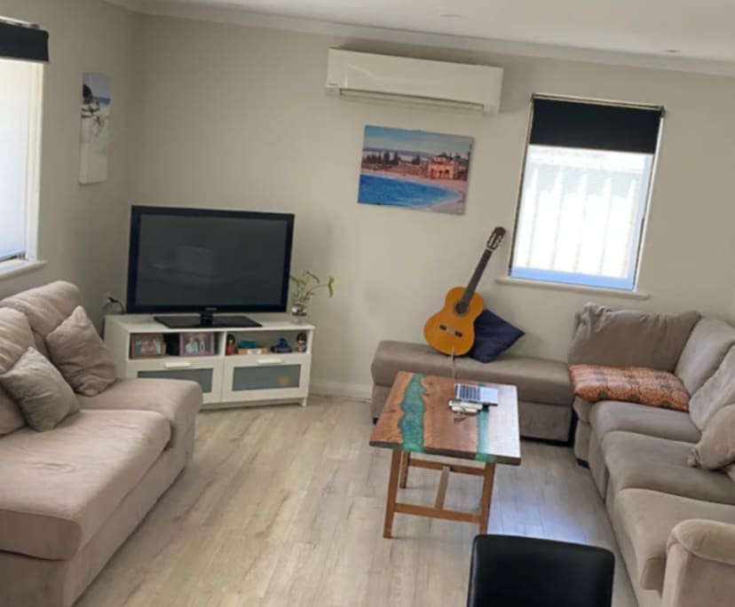 $300, Homestay, 3 bathrooms, Hamilton Hill WA 6163