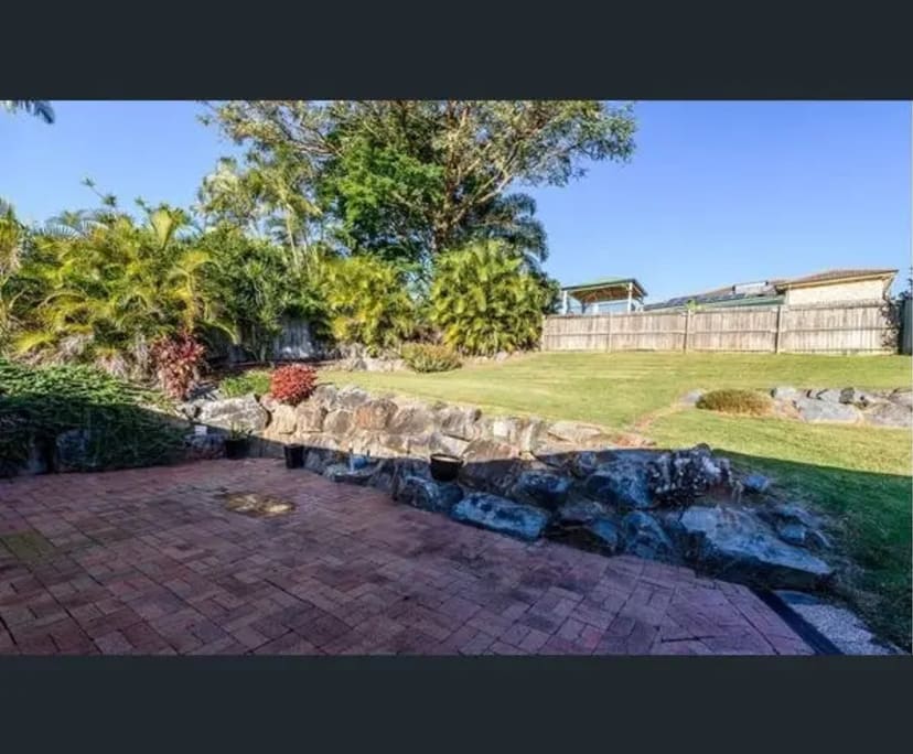 Room in a share house