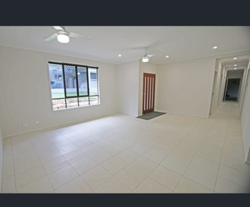 Room for Rent in Ashmore, Gold Coast 240, Unfurni...
