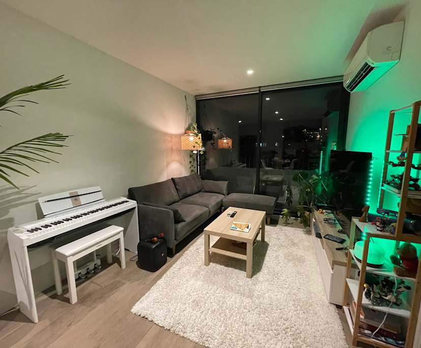 Furnished room with own bathroom