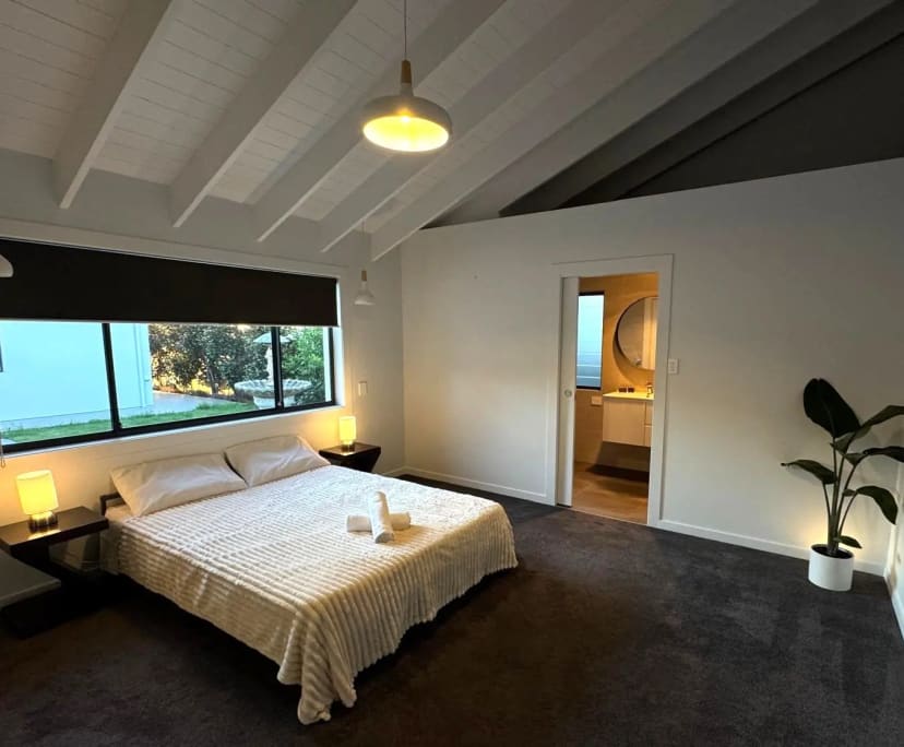 $750, Share-house, 5 bathrooms, Mermaid Waters QLD 4218