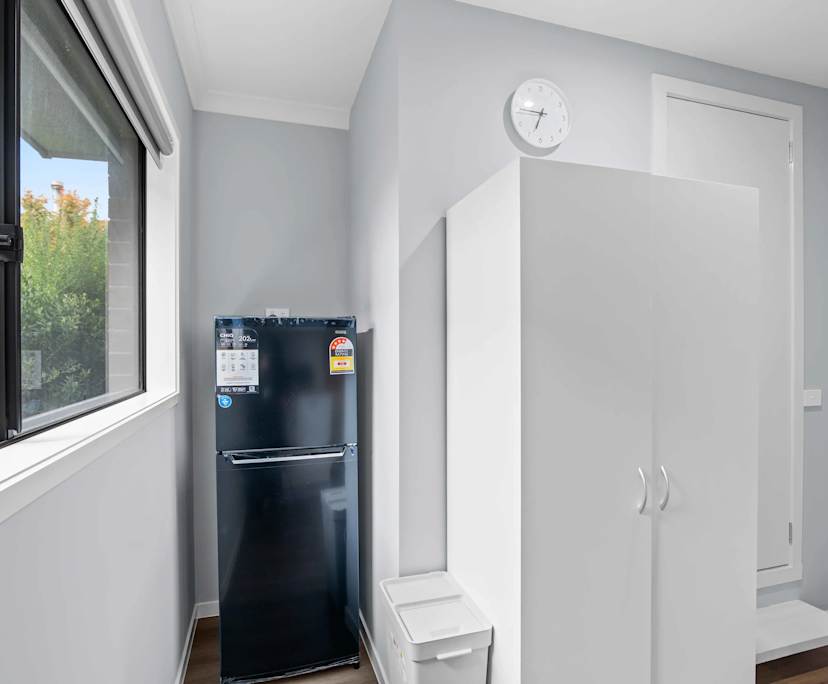 $300, Share-house, 6 bathrooms, Diggers Rest VIC 3427