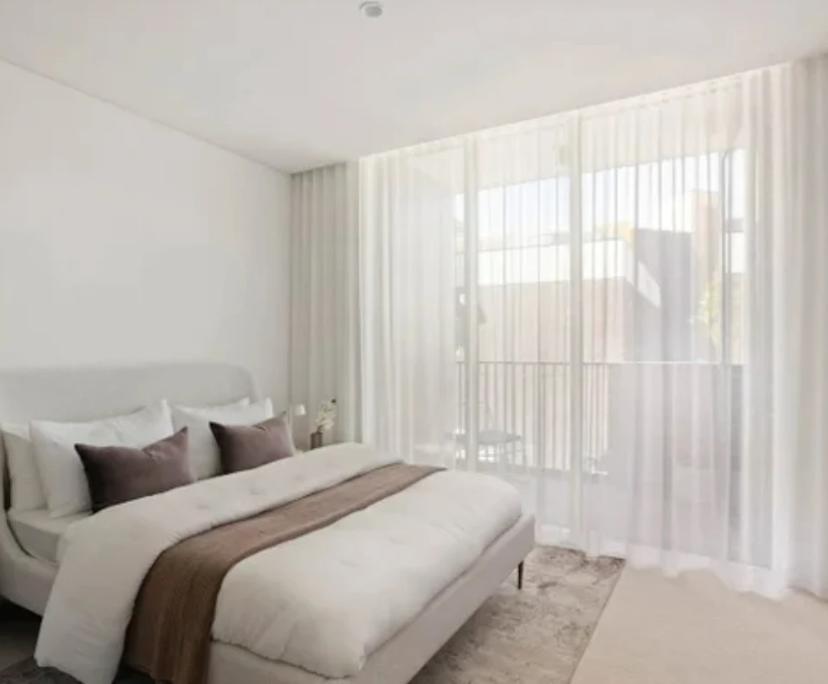 Unfurnished room with own bathroom