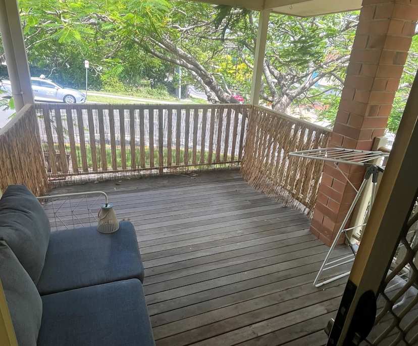 $300, Share-house, 3 bathrooms, Greenslopes QLD 4120