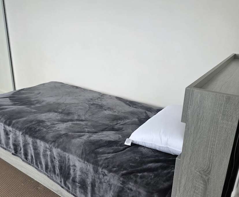 Furnished room with own bathroom