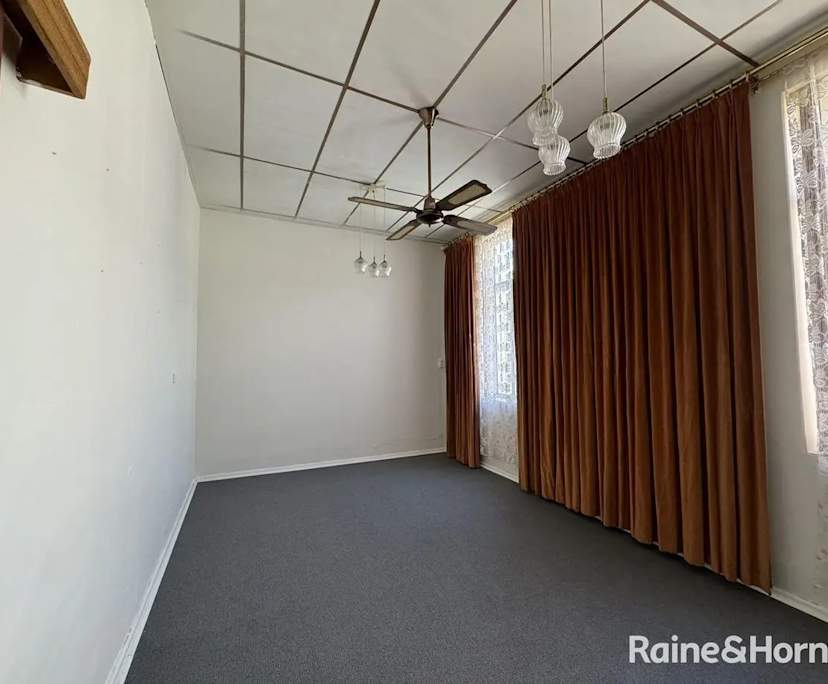 Unfurnished room in a share house