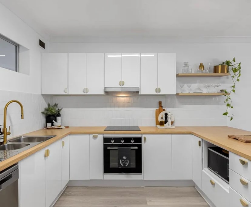 $525, Flatshare, 2 bathrooms, Surfers Paradise QLD 4217