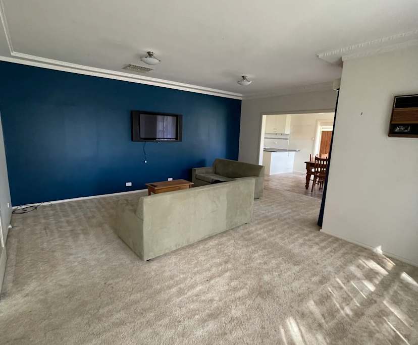 Room in a share house