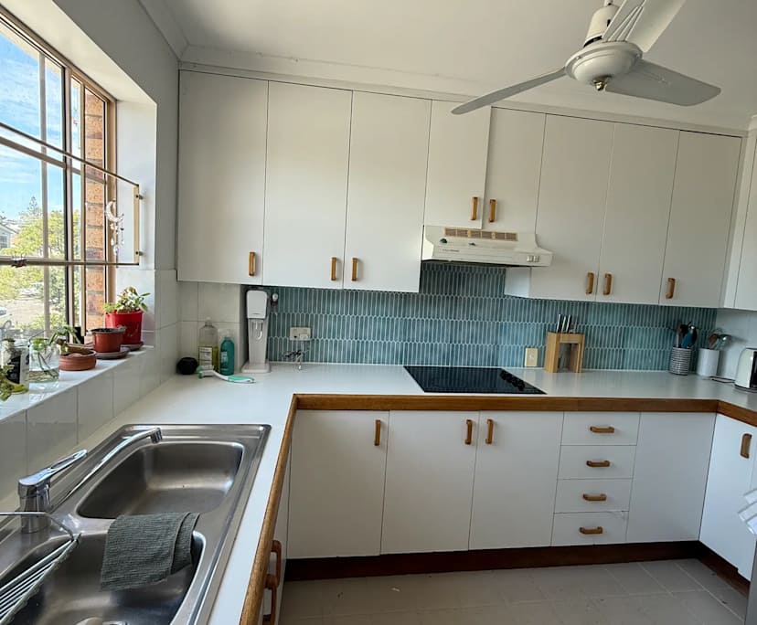 $300, Flatshare, 2 bathrooms, Toowong QLD 4066