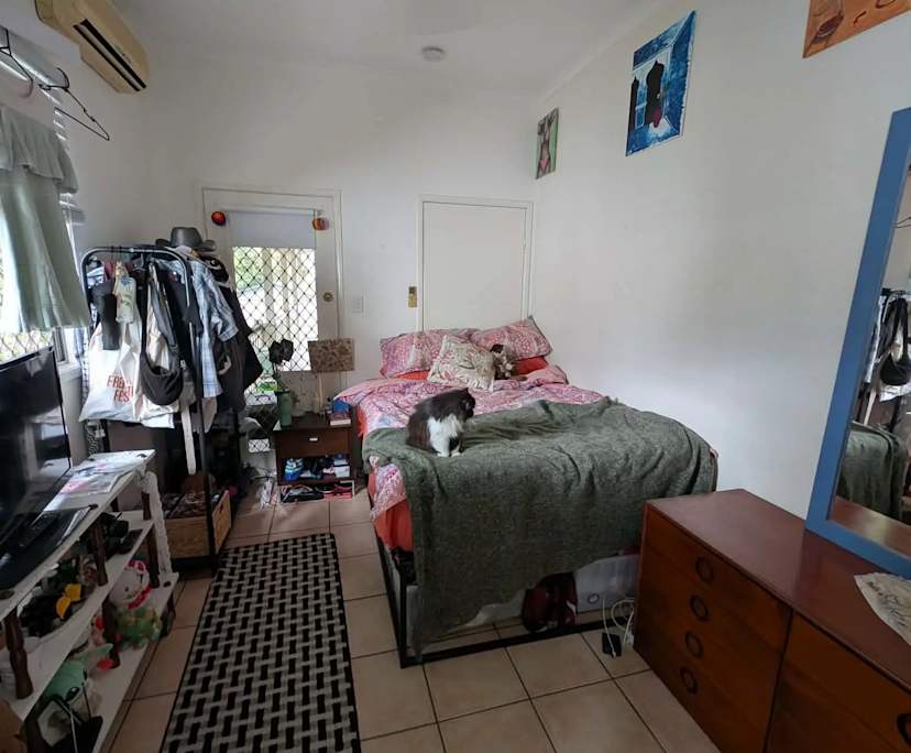 Room with ensuite in a share house