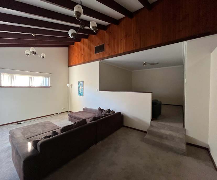 $250, Share-house, 4 bathrooms, Spearwood WA 6163