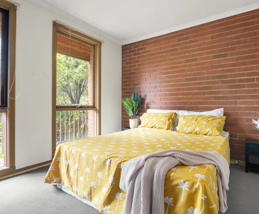 $1,195, Whole-property, 3 bathrooms, Balaclava VIC 3183