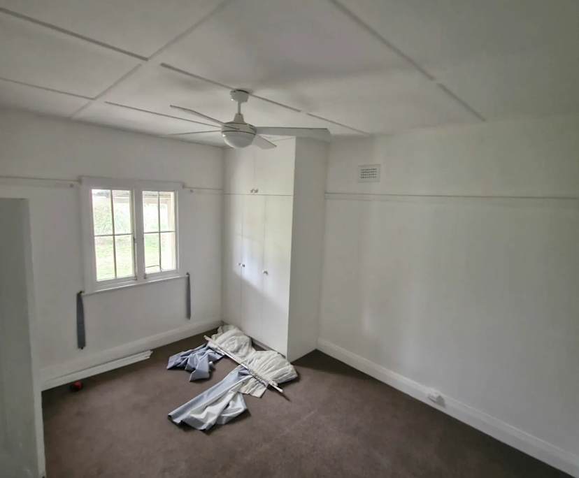Unfurnished room with own bathroom