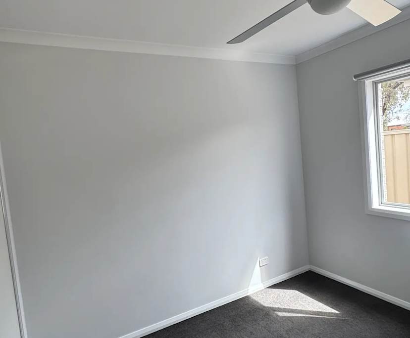 Unfurnished room in a flatshare