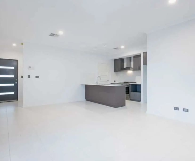 propertyImage