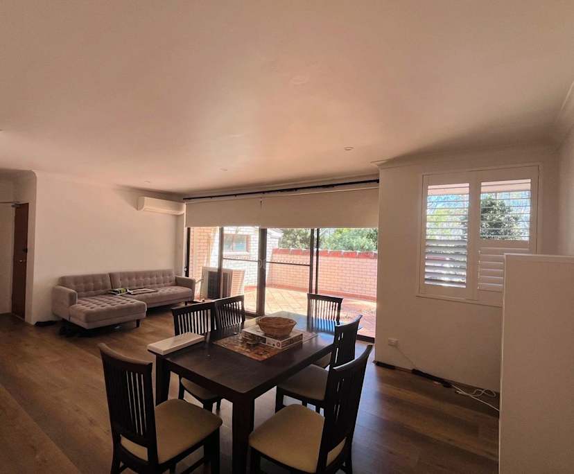 Unfurnished room in a flatshare