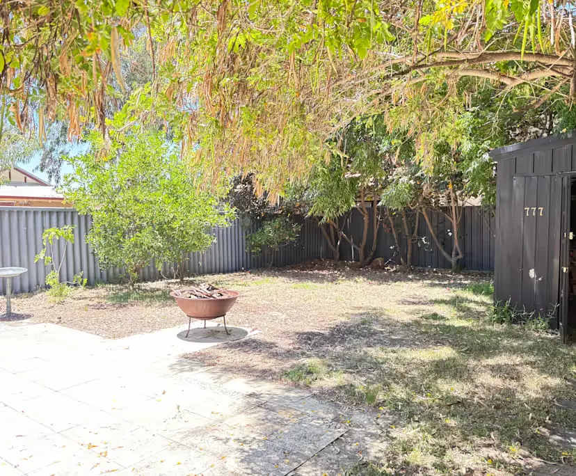 $295, Share-house, 3 bathrooms, Victoria Park WA 6100