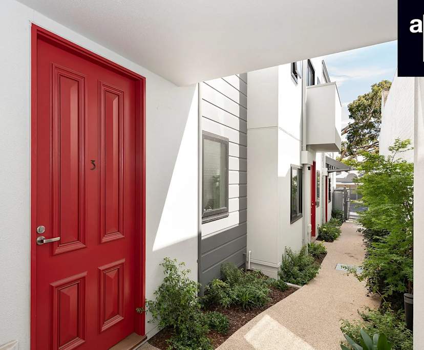 Room in a share house