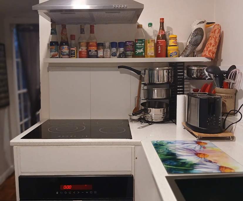 $550, Granny-flat, 1 bathroom, Glen Huntly VIC 3163