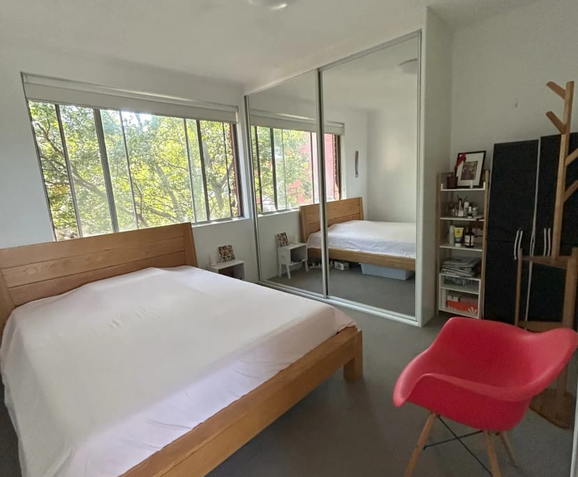 Furnished room in a flatshare