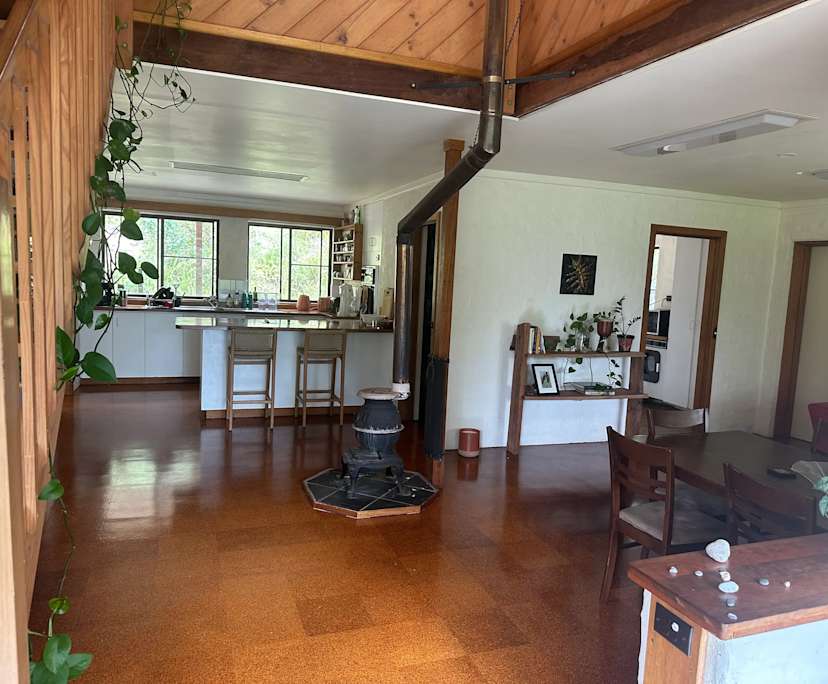 Room in a share house