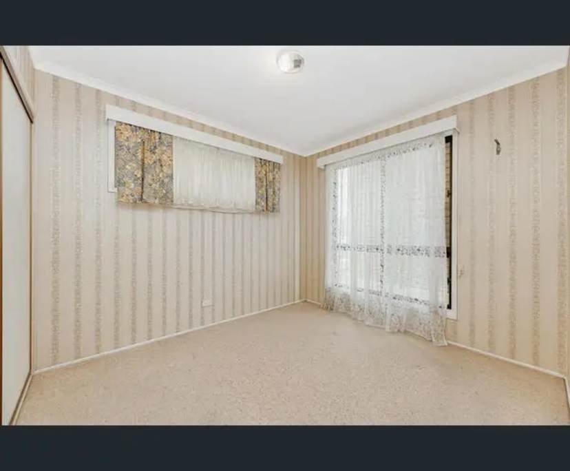 Room in a share house