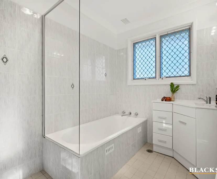 $220, Share-house, 3 bathrooms, Downer ACT 2602