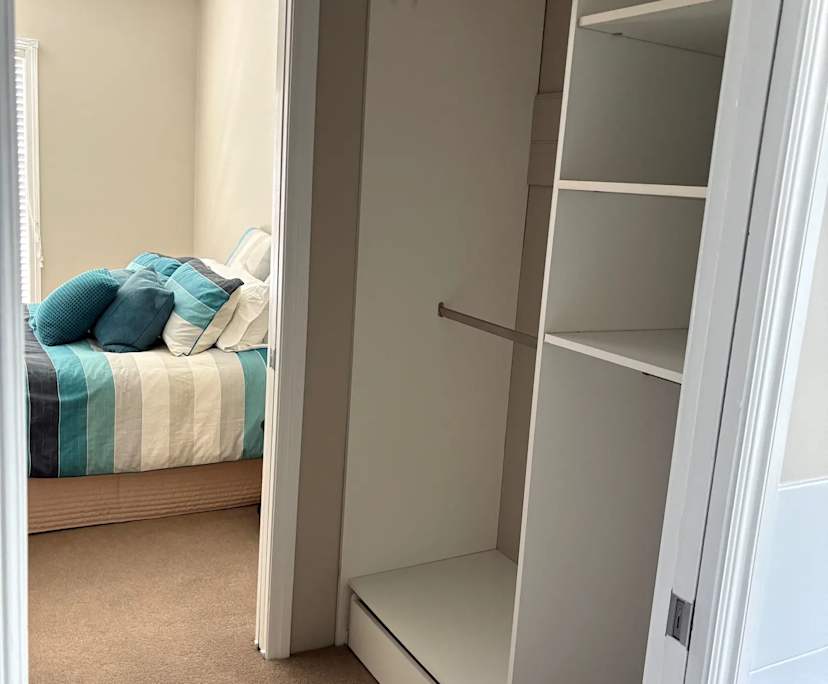 $330, Share-house, 4 bathrooms, Wynnum QLD 4178