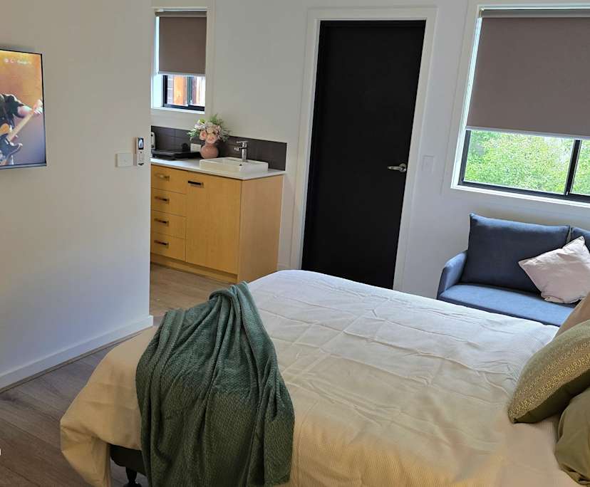 $350, Share-house, 6 bathrooms, Pakenham VIC 3810