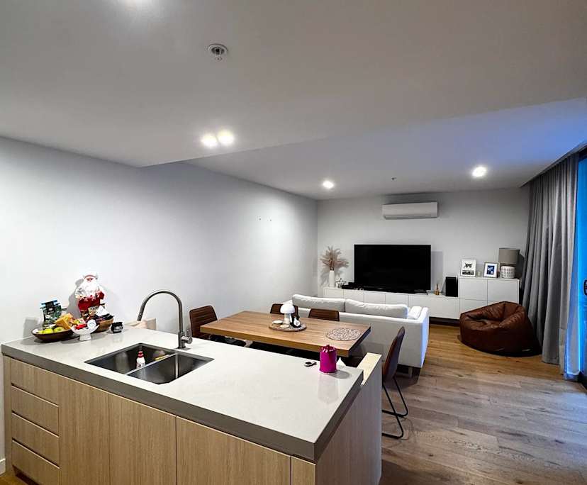 Furnished room with own bathroom