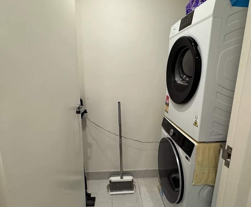 $590, Flatshare, 2 bathrooms, Melbourne VIC 3004