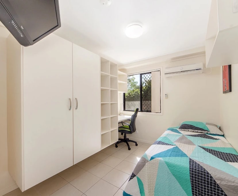 $175, Student-accommodation, 6 bathrooms, Ipswich QLD 4305