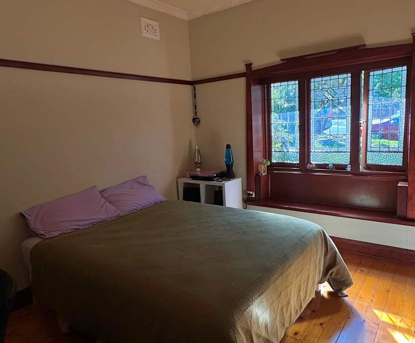 Room in a share house