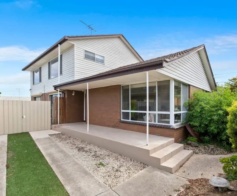 Room for Rent in Bell Post Hill, Geelong 130, Unf...