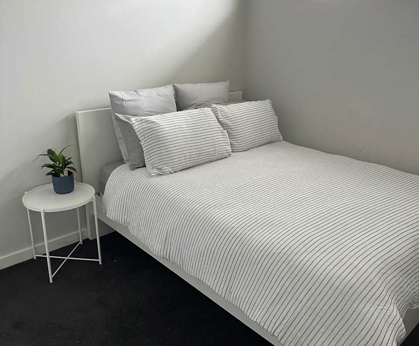 Unfurnished room in a flatshare