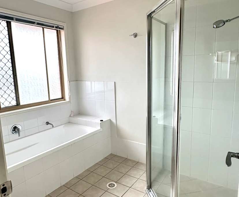 $400, Share-house, 6 bathrooms, Southport QLD 4215