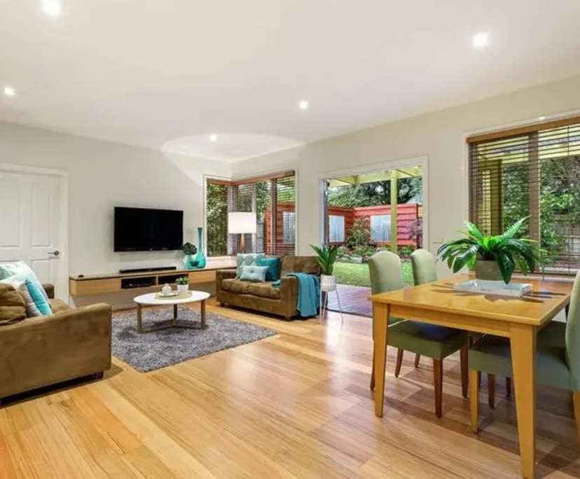 $390, Homestay, 2 rooms, Blackburn South VIC 3130, Blackburn South VIC 3130