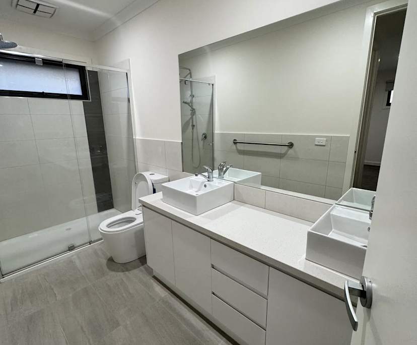 $320, Share-house, 3 bathrooms, Altona Meadows VIC 3028