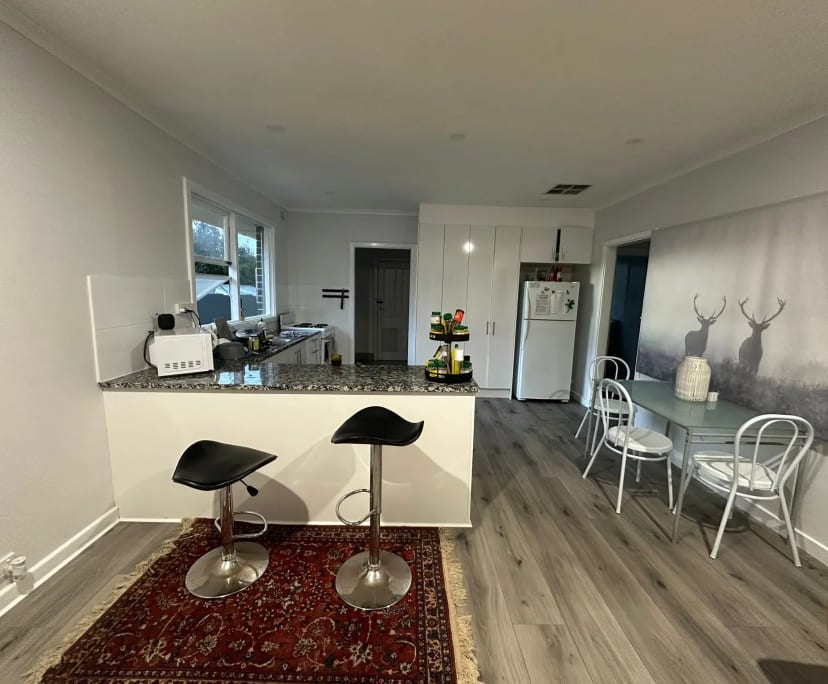 Room for Rent in Surrey Downs, Adelaide 200, Furn...