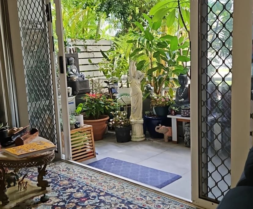 $250, Flatshare, 2 bathrooms, Main Beach QLD 4217