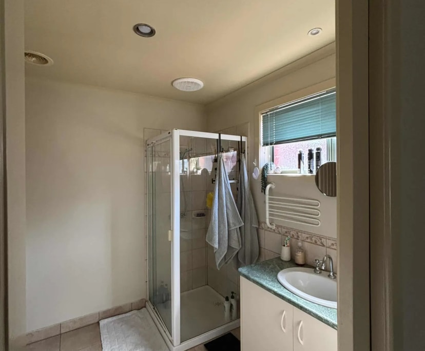 $175, Share-house, 2 bathrooms, Point Cook VIC 3030