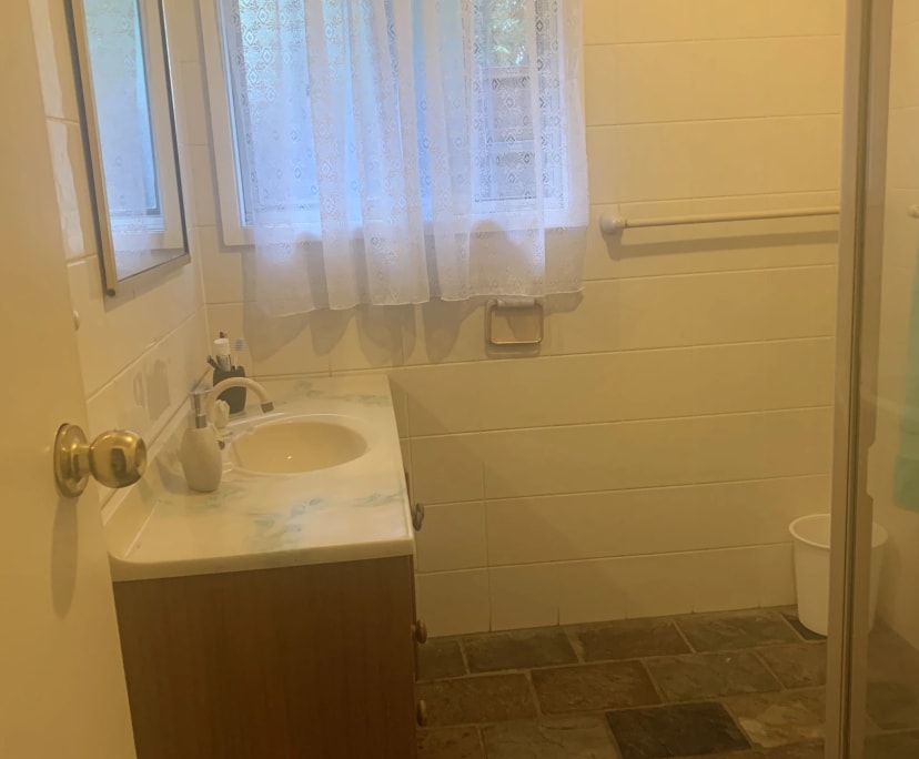 $250, Share-house, 3 bathrooms, Saint Clair NSW 2759