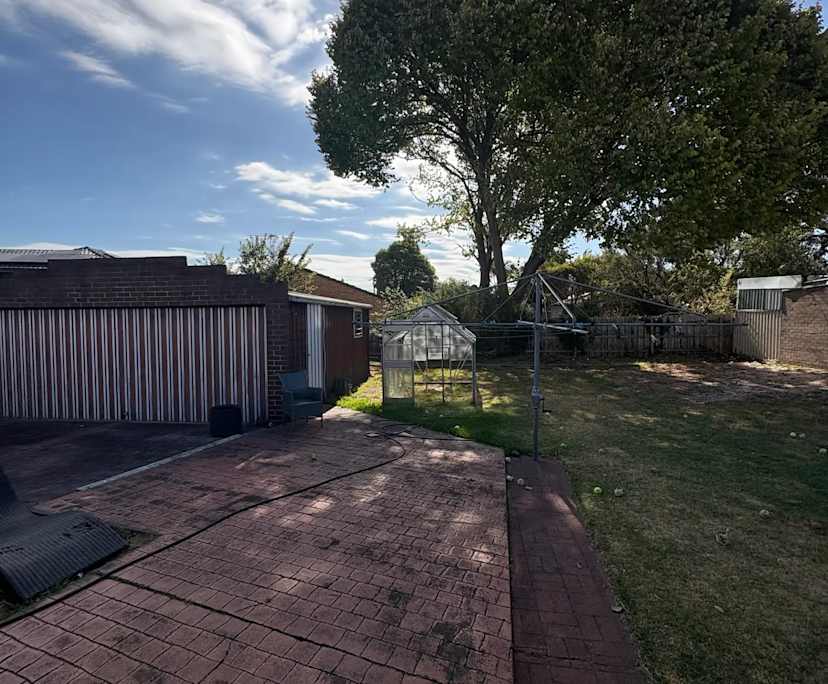 Unfurnished room in a share house