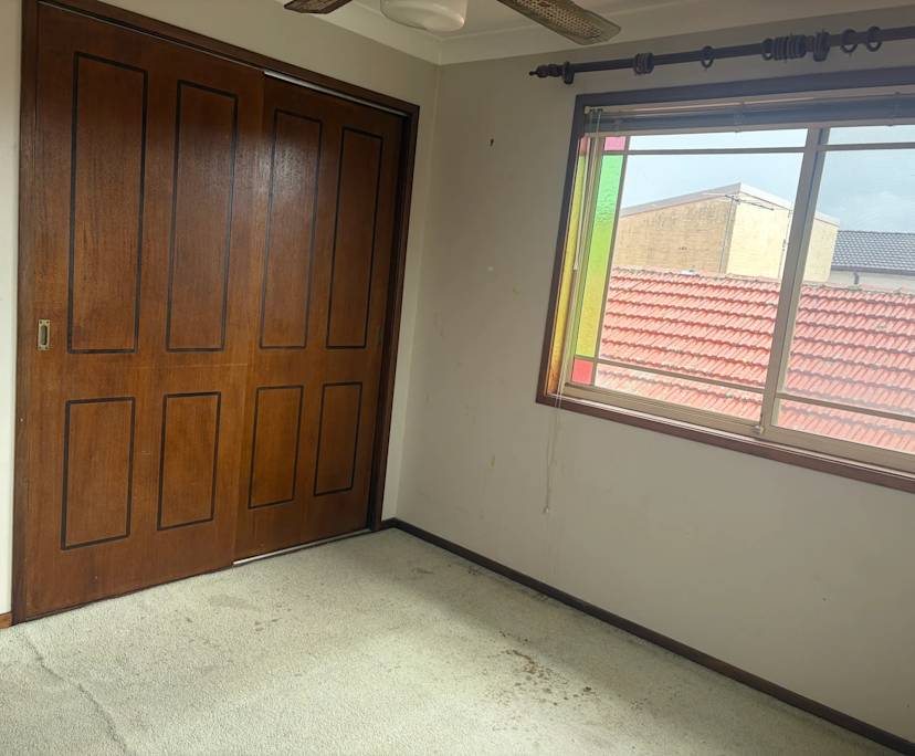 Unfurnished room with own bathroom
