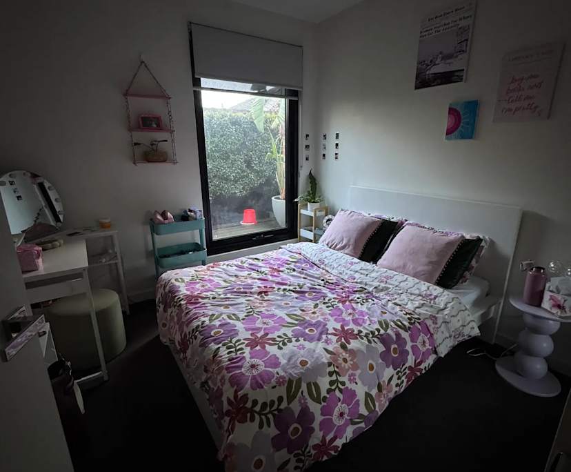 Furnished room with own bathroom