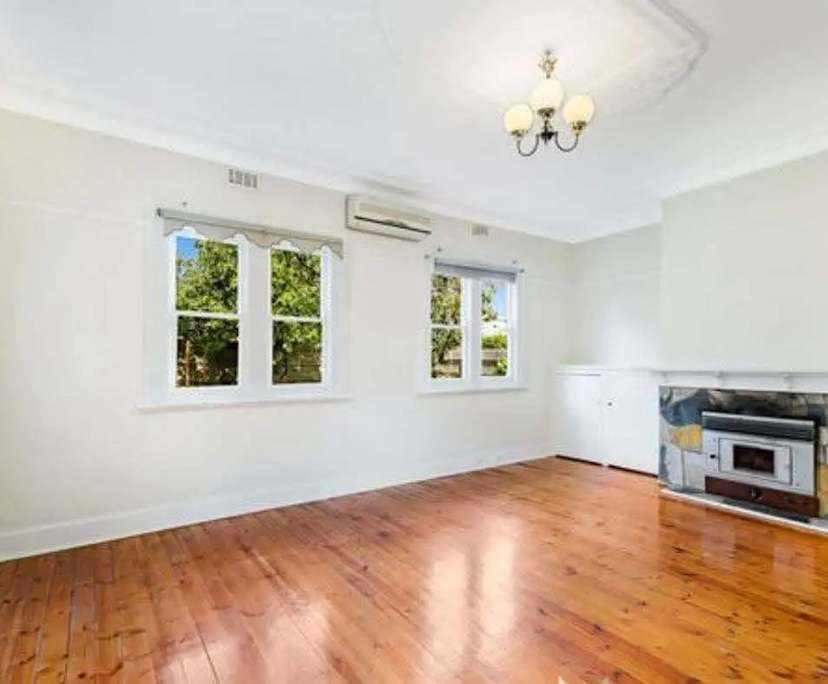 Unfurnished room in a share house