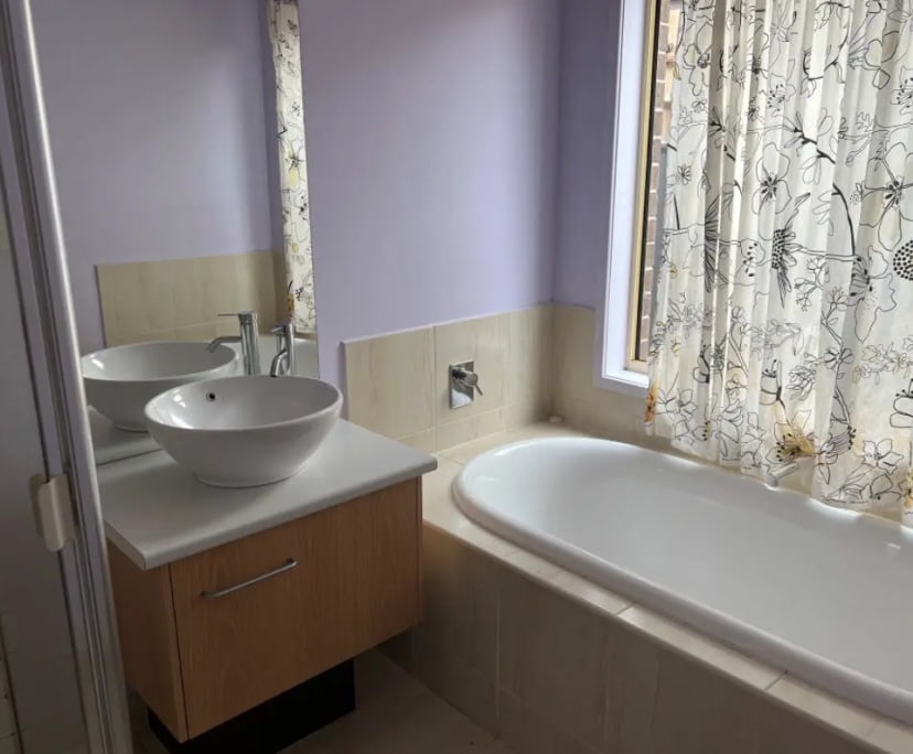 $200, Share-house, 5 bathrooms, Cranbourne North VIC 3977