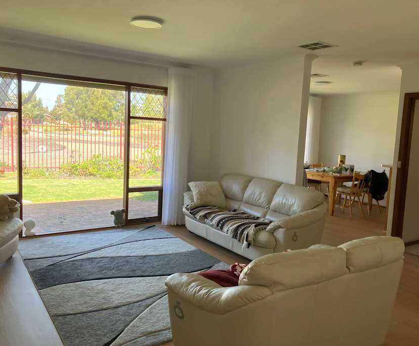Room in a share house